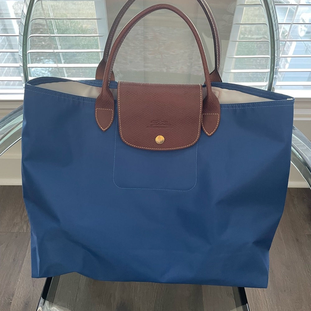 Longchamp purse. Open top. Made in France.